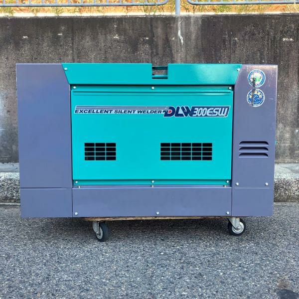 DENYO/デンヨー DLW-300ESW 300Aディーゼルエンジンウェルダー 二人用