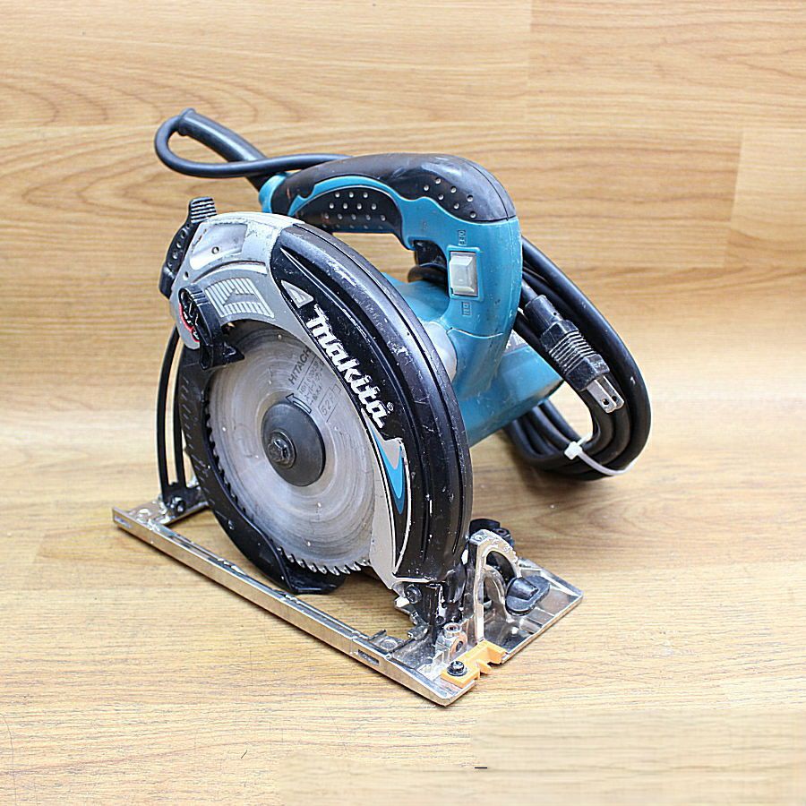 ■マキタ makita 165mm 電気マルノコ 5637BA 丸ノコ 丸のこ 電動工具 大工 DIY 札幌 西区 西野店 マキタ（makita） 【在庫有・即納】丸鋸 マルノコ 電気マルノコ 165mm