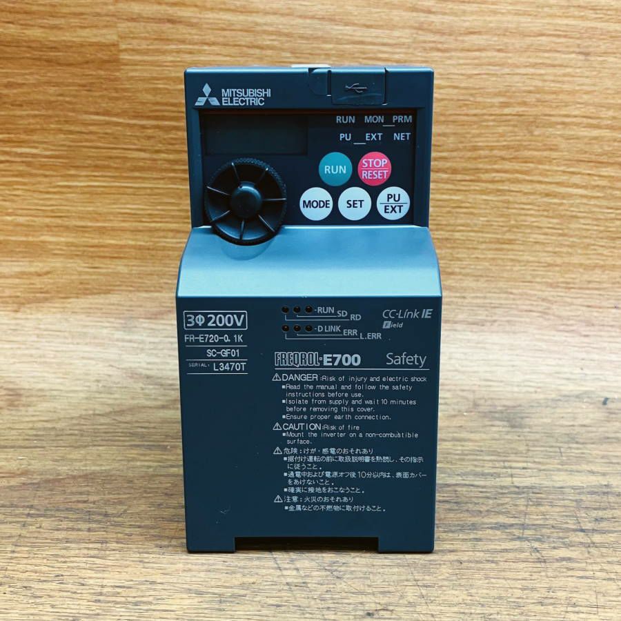 MITSUBISHI ELECTRIC/三菱電機 FR-E720-0.1KSC-GF01 0.1kW インバータ