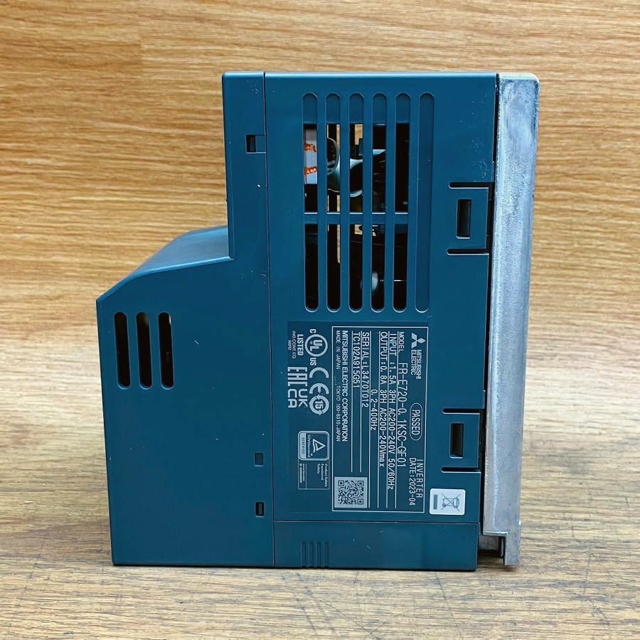 MITSUBISHI ELECTRIC/三菱電機 FR-E720-0.1KSC-GF01 0.1kW インバータ