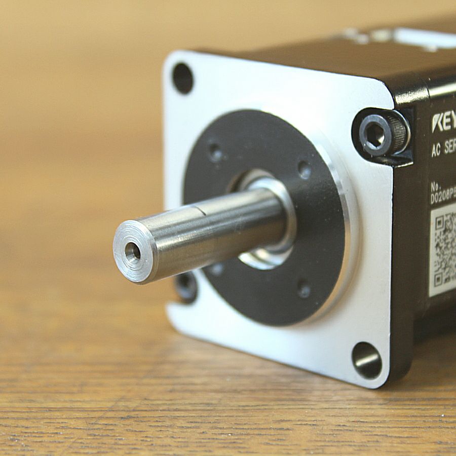 KEYENCE キーエンス MV-M75K サーボモータ 750W 新品 現状)KEYENCE/キーエンス SV2-B005AS ACサーボモーター ストレート軸
