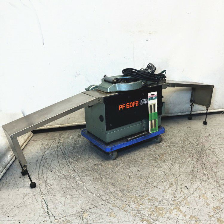日立工機　180mm 超仕上かんな盤 PF6OF2　100V HITACHI/日立工機 180mm 超仕上かんな盤 ベビー超仕上 PF60F - 中古