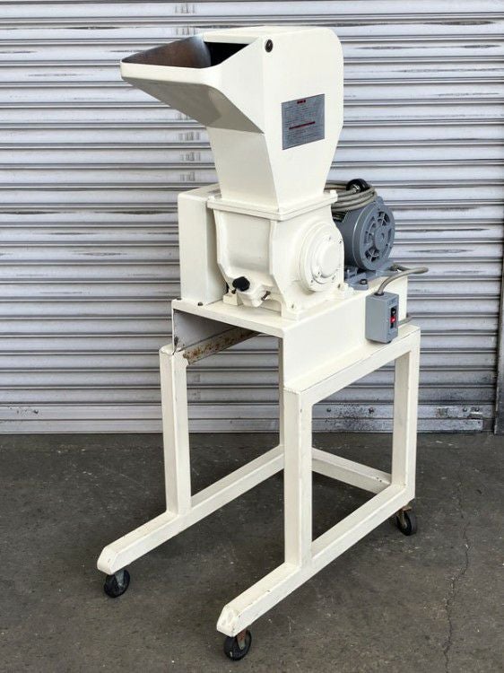 ②粉砕機 (プラスチック) 40〜50馬力! ホーライ 1.5kW 2馬力 プラスチック粉砕機 UC-140S | 機械工具の