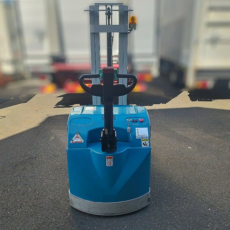 配送は要相談］TOYOTA/トヨタ 3HFW9 電動フォークリフト 900kg 2.5m