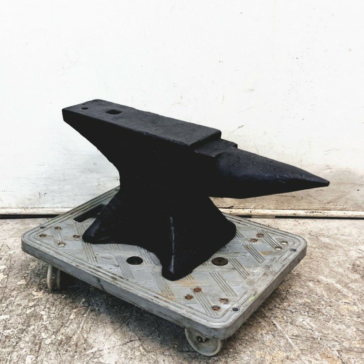 57.2kg アンビル 全長550mm 金床 ツノ付き | 機械工具のMugendouネット