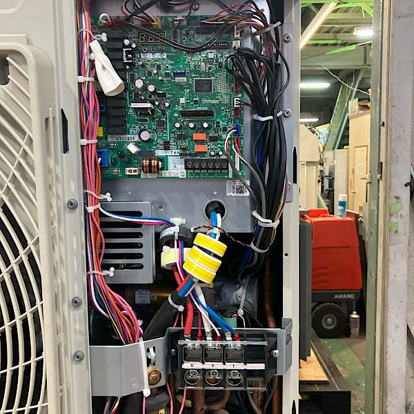 ダイキン ビルマルチ用室外機 10馬力 業務用エアコン ※室外機のみ ダイキン ビルマルチ用室外機 10馬力 業務用エアコン ※室外機のみ