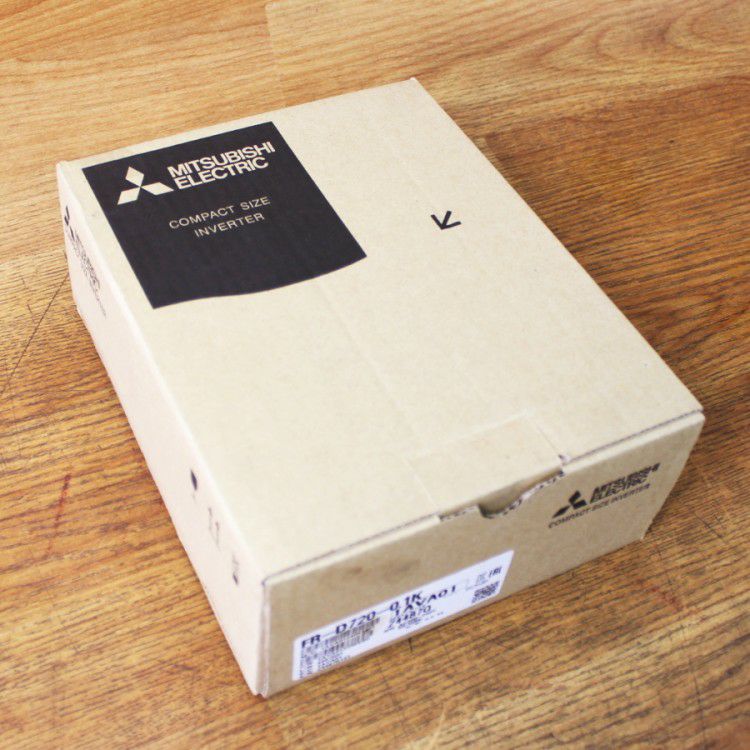 三菱電機 FR-D720-0.1K インバータ FREQROL-D700 3相200V/0.1kW(100W