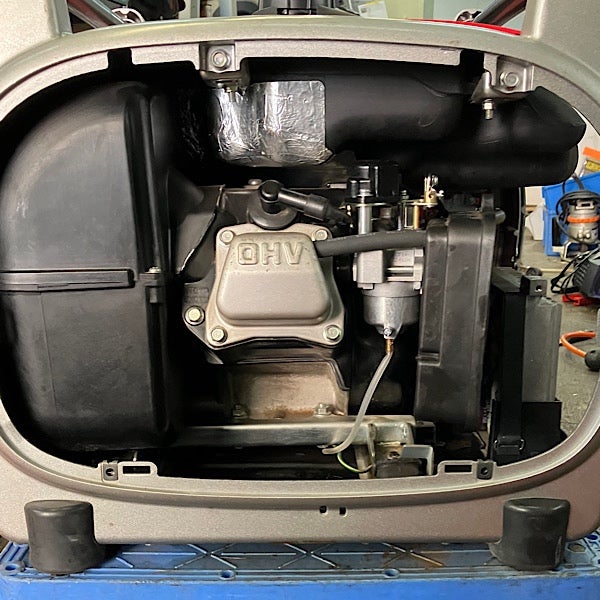 shindaiwa/新ダイワ 2.0kVA 防音型インバーター発電機 iEG2000M-Y