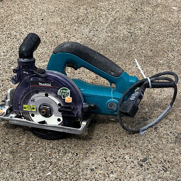【中古】マキタ　防じんマルノコ125ｍｍ　5205FX　【ハンズクラフト熊本けやき通り店】【店頭取引限定】 Makita/マキタ 125mm防じんマルノコ 5205FX 100V ○129934 | 機械工具