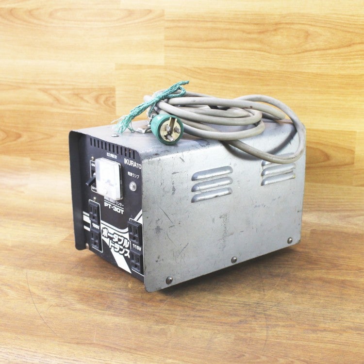 【中古】イクラ　PT-30T　電源変圧器　※コードにテ-プで補修有【ハンズクラフト宮崎新名爪店】 IKURA/イクラ(育良精機) PT-30T ポータブルトランス 入力AC200/100V