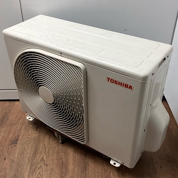 TOSHIBA　RAS-562JA  5.6k18畳用クーラー　2015年製 200V別館倉庫場所浦添市安波茶 TOSHIBA エアコン DXシリーズ【18畳用/5.6kw/200V/2026年モデル】 RAS