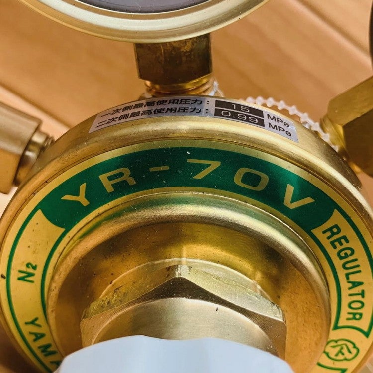YAMATO/ヤマト産業 YR-70V 窒素ガス調整器 レギュレーター 汎用小型