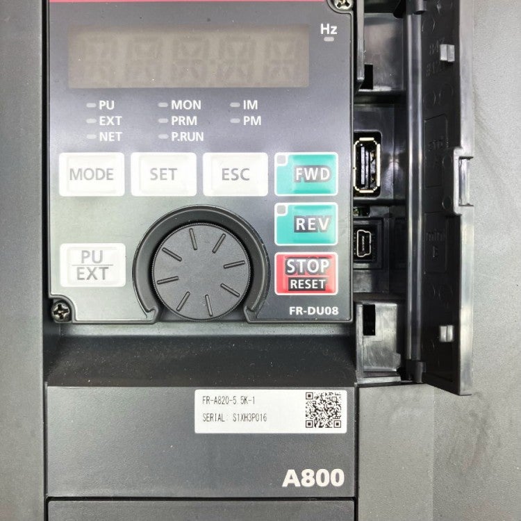 三菱電機 5.5kW インバータ FR-A820-5.5K-1 三相200V 2021年製