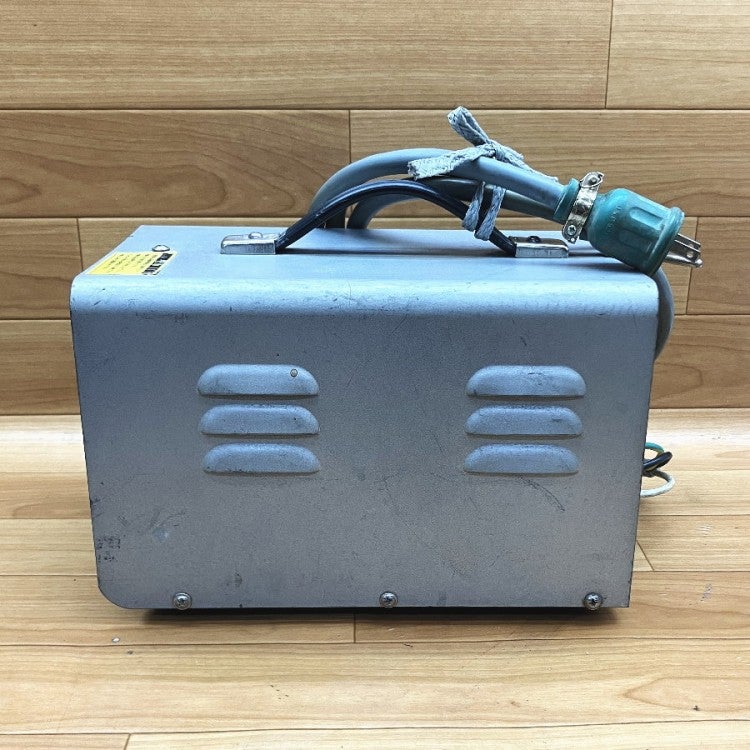 IKURA/イクラ(育良精機) PT-30T ポータブルトランス 入力AC200/100V