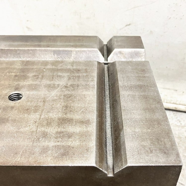 マスブロック V溝付き 250×250×250mm 桝形ブロック | 機械工具の