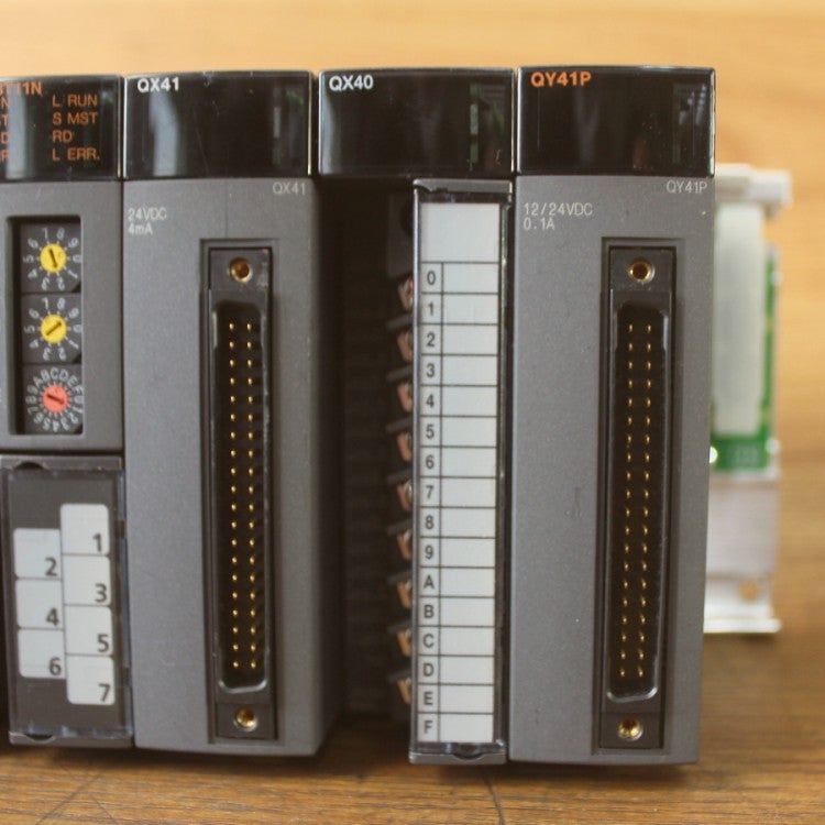 三菱 Q00UCPU/Q61P/QJ61BT11N/QX41/QX40/QY41P/Q35B CPUユニットセット