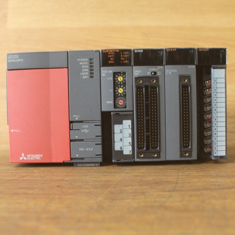 三菱 Q00UJCPU/QJ61BT11N/QX42/QY41P//QY40P CPUユニットセット MELSEC