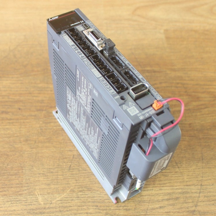 三菱電機 MR-J4-60B サーボアンプ MELSERVO-J4 SSCNETIII/H対応 0.6kW