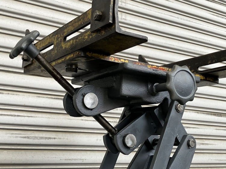 長崎ジャッキ 800kg ミッションジャッキ M-800 1969年製 | 機械工具の 