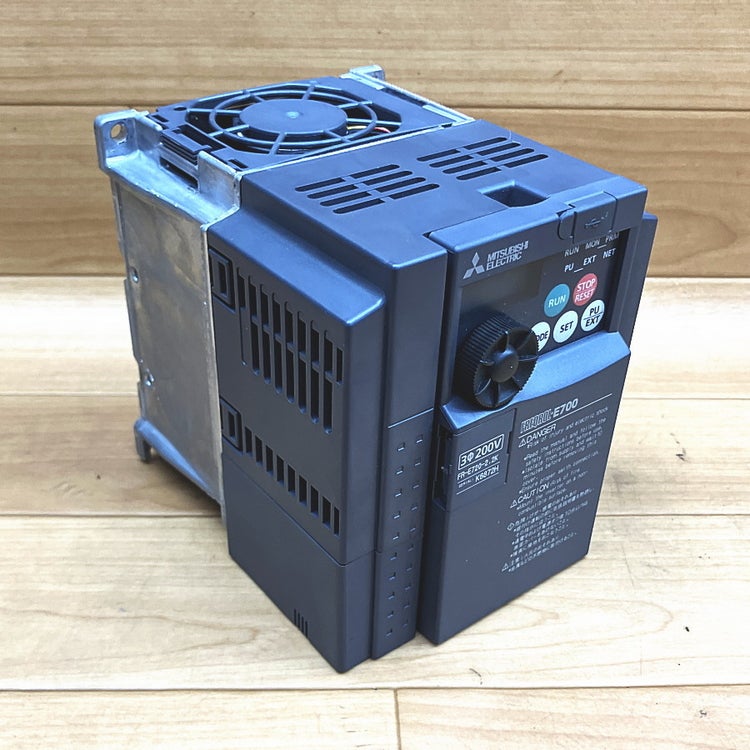 MITSUBISHI/三菱電機 FR-E720-2.2K インバータ FREQROL-E700シリーズ 3
